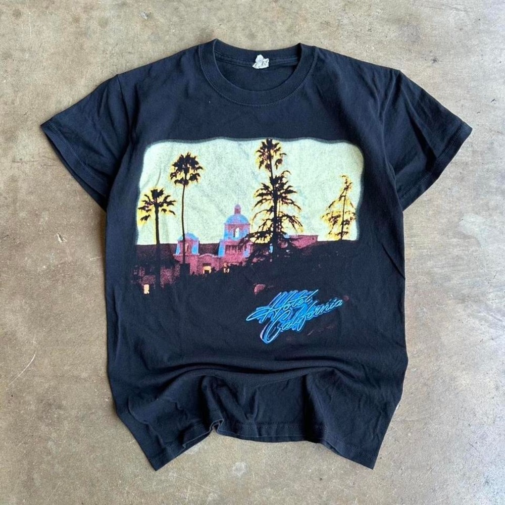 2013 hotel California Eagles tour t shirt